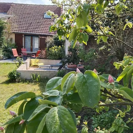 Maison De L'epinette Au Calme En Bord De